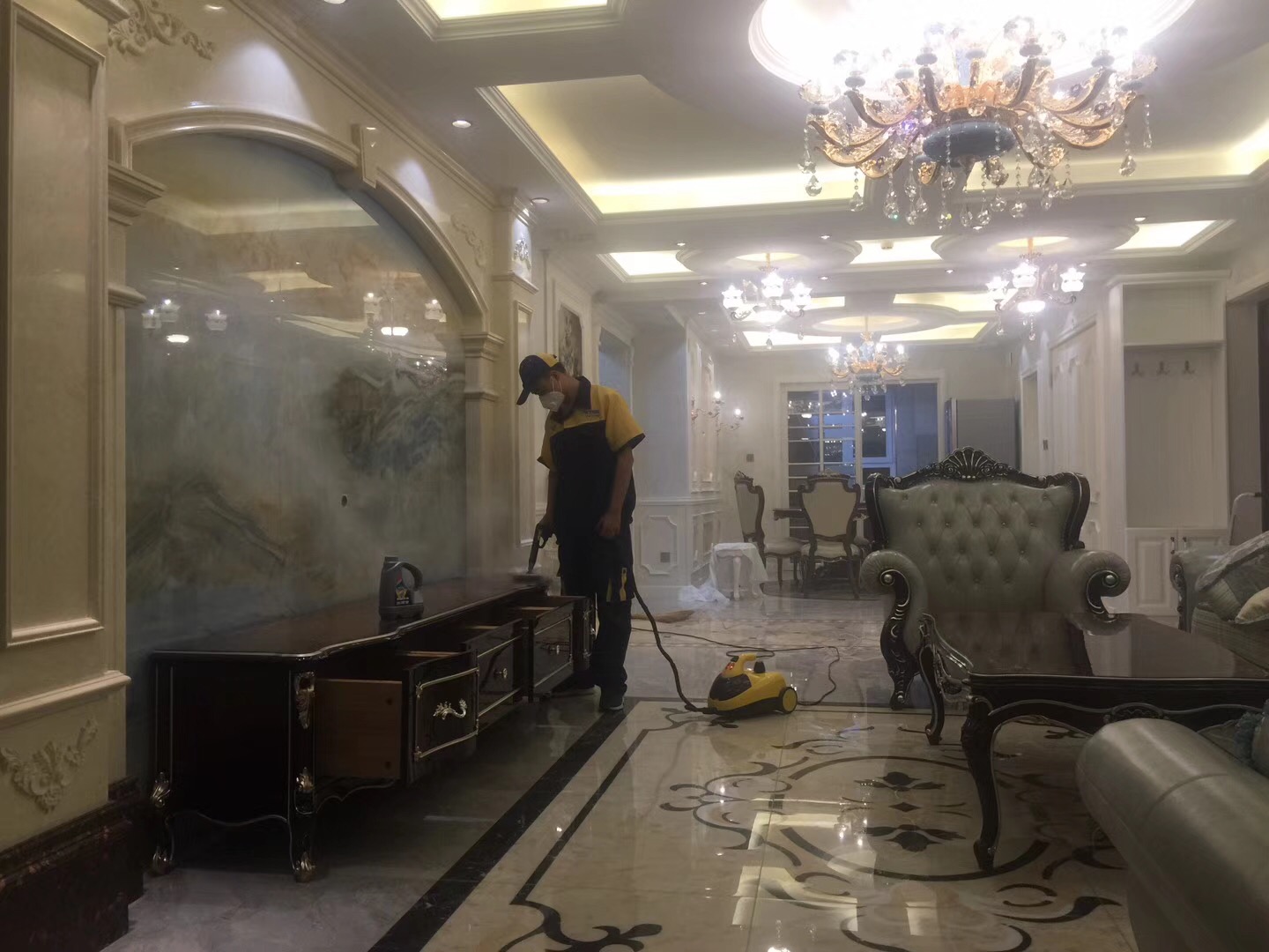 【綠地西斯萊公館】